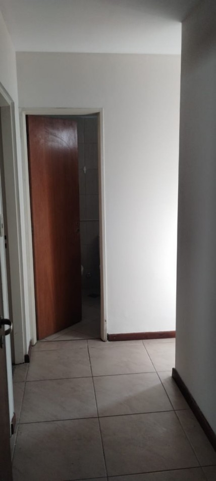 SEMIPISO DE 2 DORMITORIOS EXTERNO CON BALCON