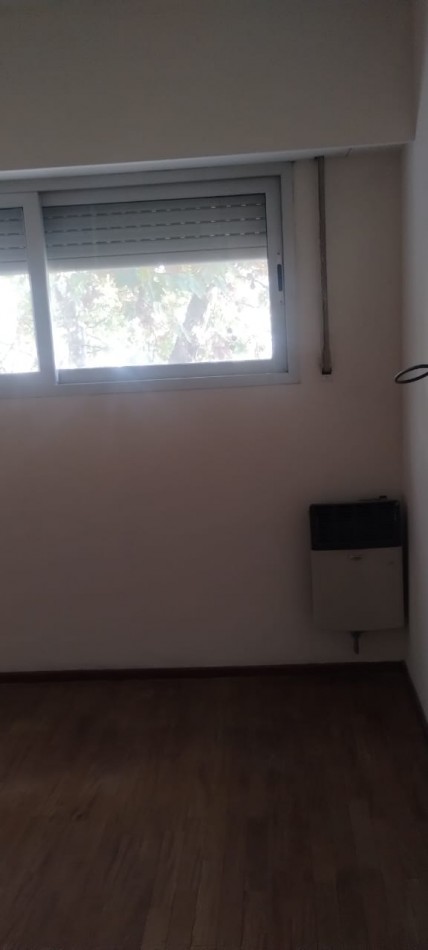 SEMIPISO DE 2 DORMITORIOS EXTERNO CON BALCON