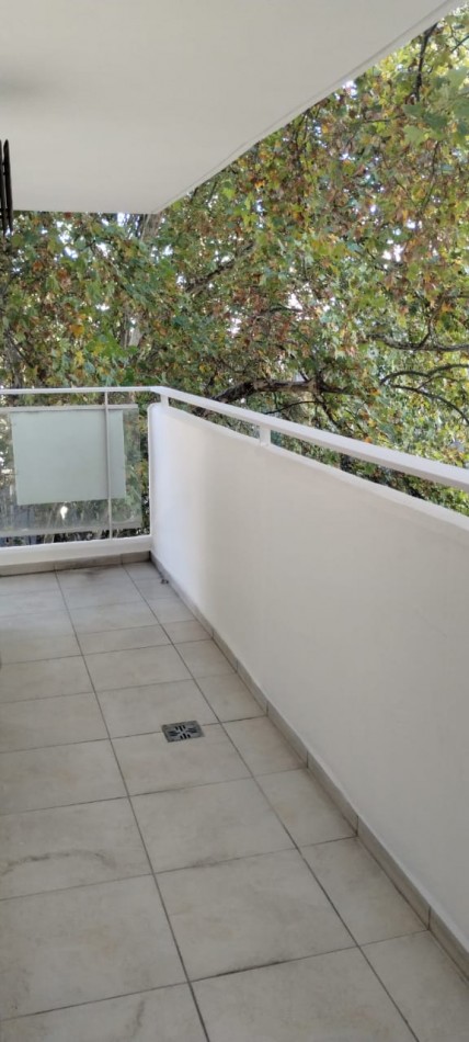 SEMIPISO DE 2 DORMITORIOS EXTERNO CON BALCON