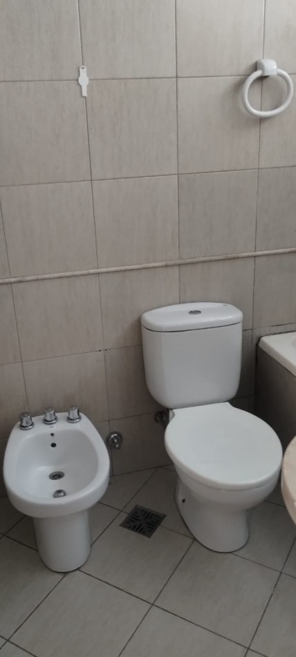 SEMIPISO DE 2 DORMITORIOS EXTERNO CON BALCON