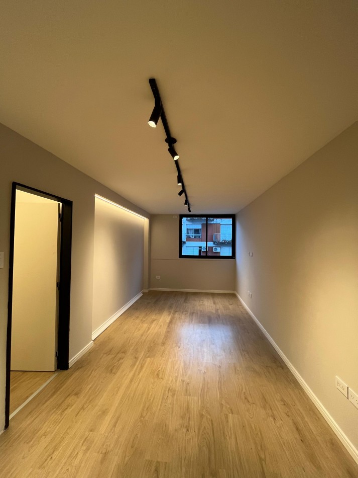 DEPARTAMENTODE 3 DORMITORIOS CENTRICO CON COCHERA