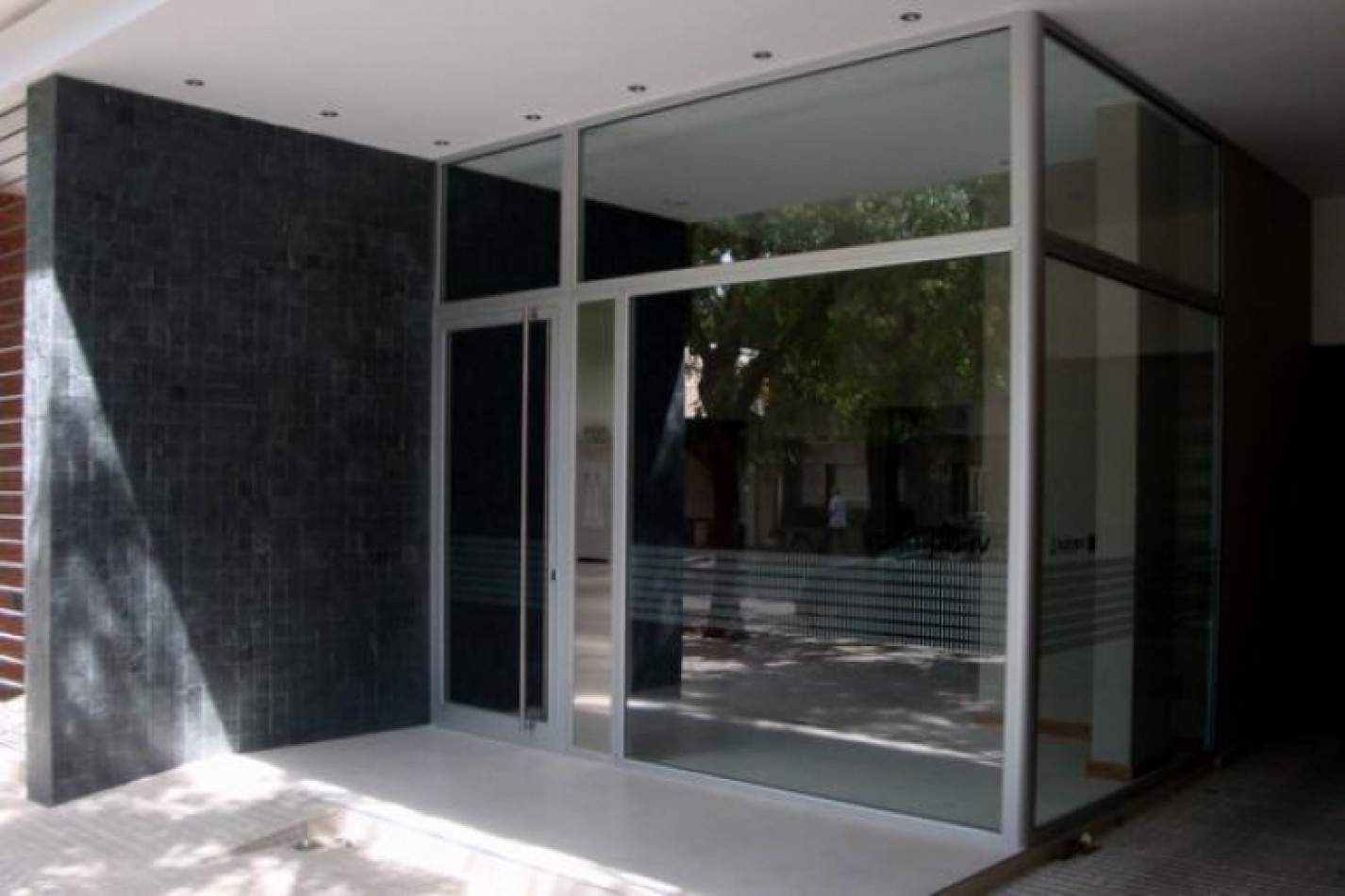 SEMIPISO DE 2 DORMITORIOS CON BALCON