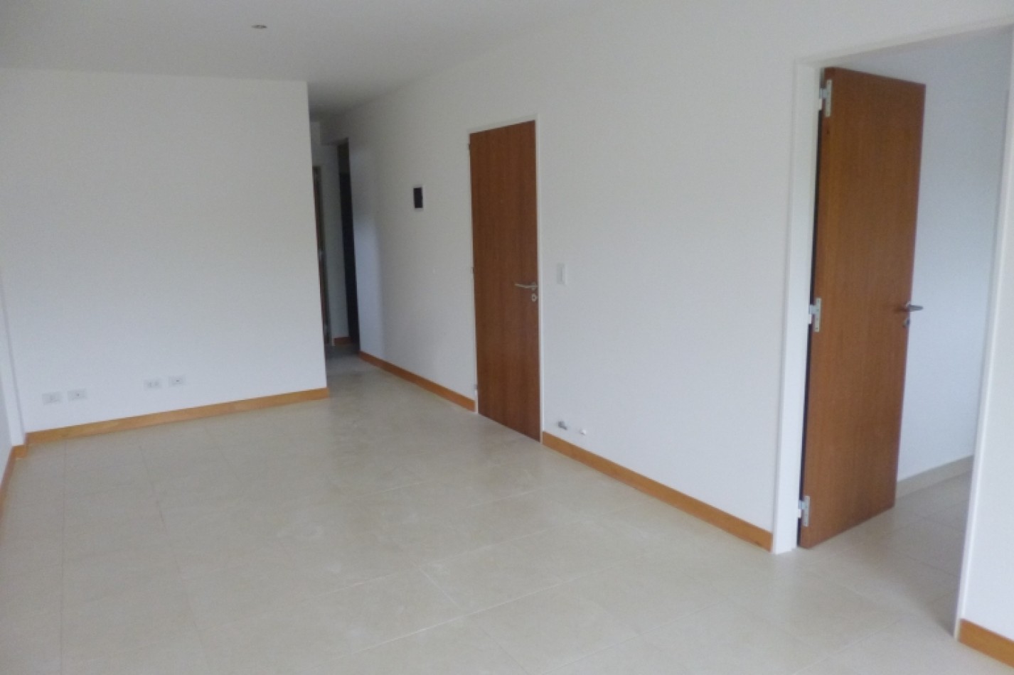 SEMIPISO DE 2 DORMITORIOS CON BALCON