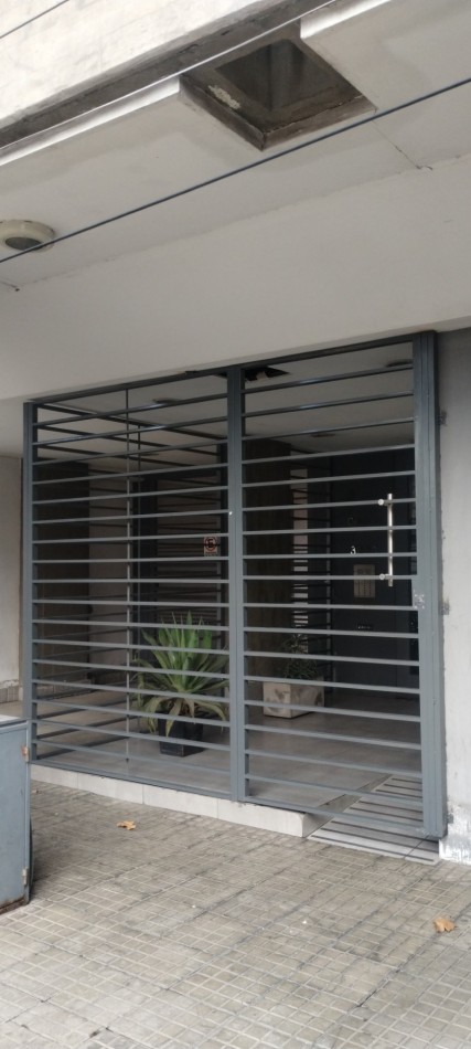 MONOAMBIENTE EXTERNO CON BALCON