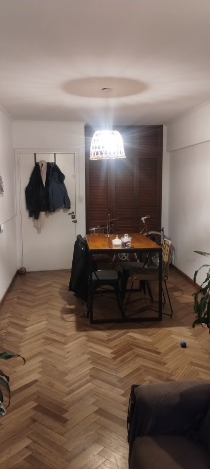 DEPARTAMENTO DE 2 DORMITORIOS CON COCHERA CENTRICO