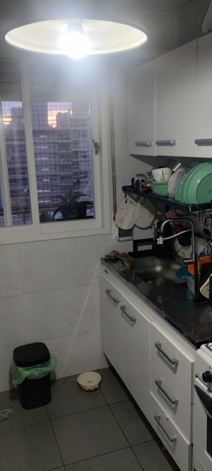 DEPARTAMENTO DE 2 DORMITORIOS CON COCHERA CENTRICO