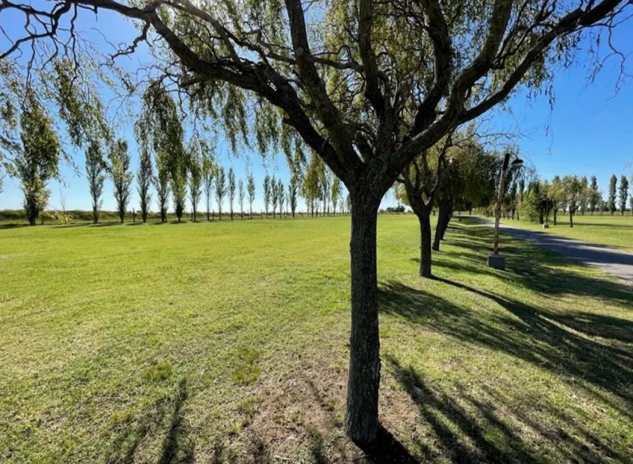 TERRENO UBICADO EN BARRIO CERRADO HARAS DE FUNES