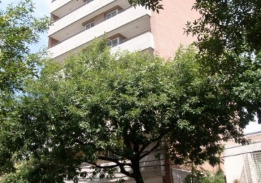 SEMIPISO DE 2 DORMITORIOS CON BALCON